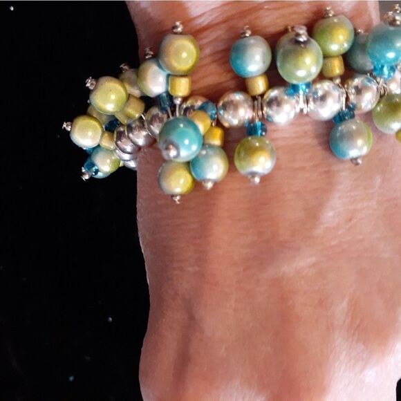 7.5" HANDBEADED METALLIC RESIN BEADING - Picture 2 of 5